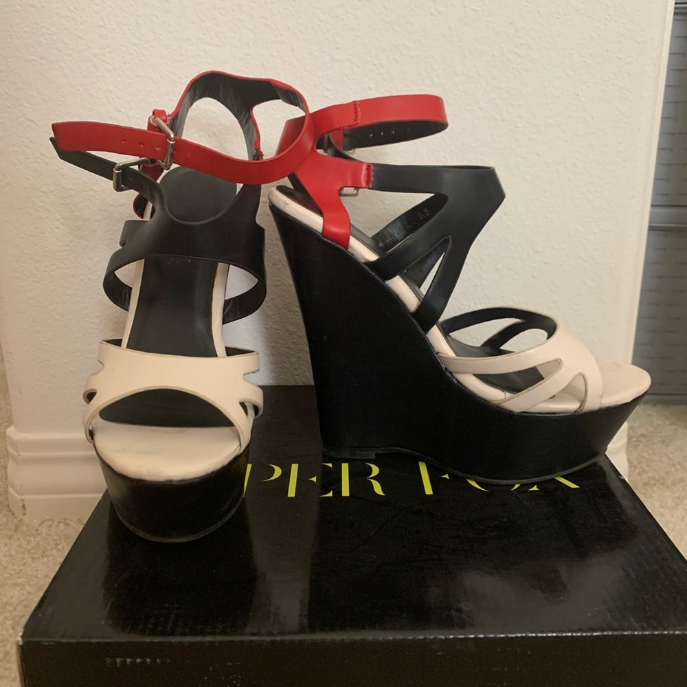 Black & red strappy wedges, size 6 1/2.